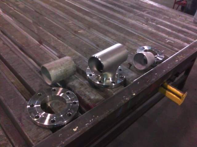 Stainless steel Tee with weld on flanges